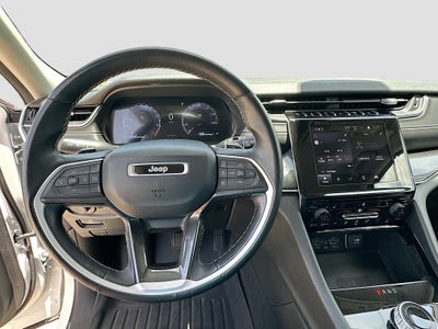2022 Jeep Grand Cherokee L Laredo