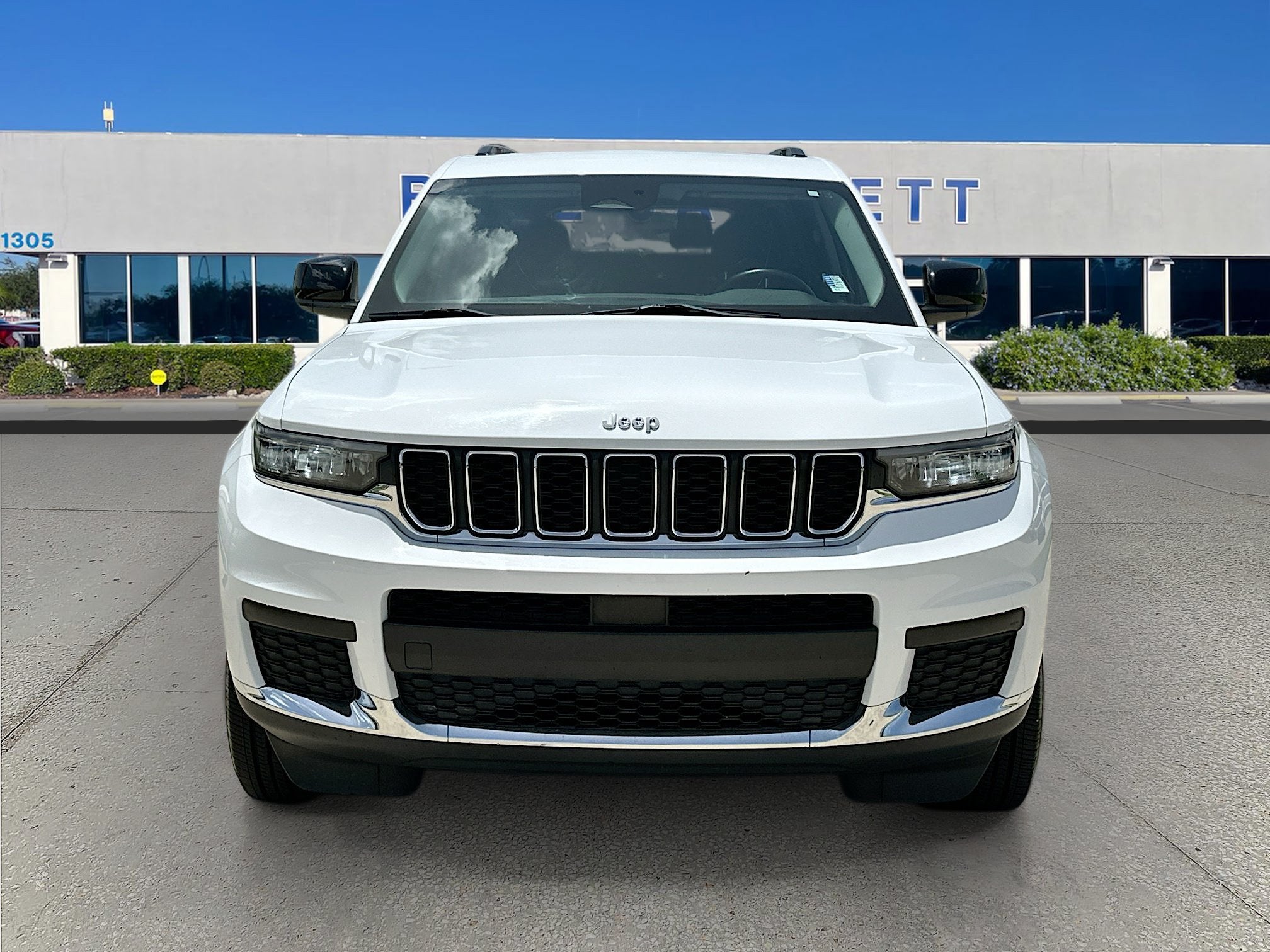2022 Jeep Grand Cherokee L Laredo