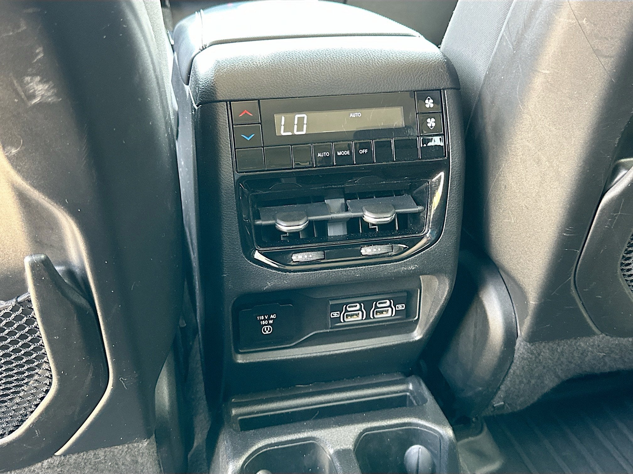 2022 Jeep Grand Cherokee L Laredo
