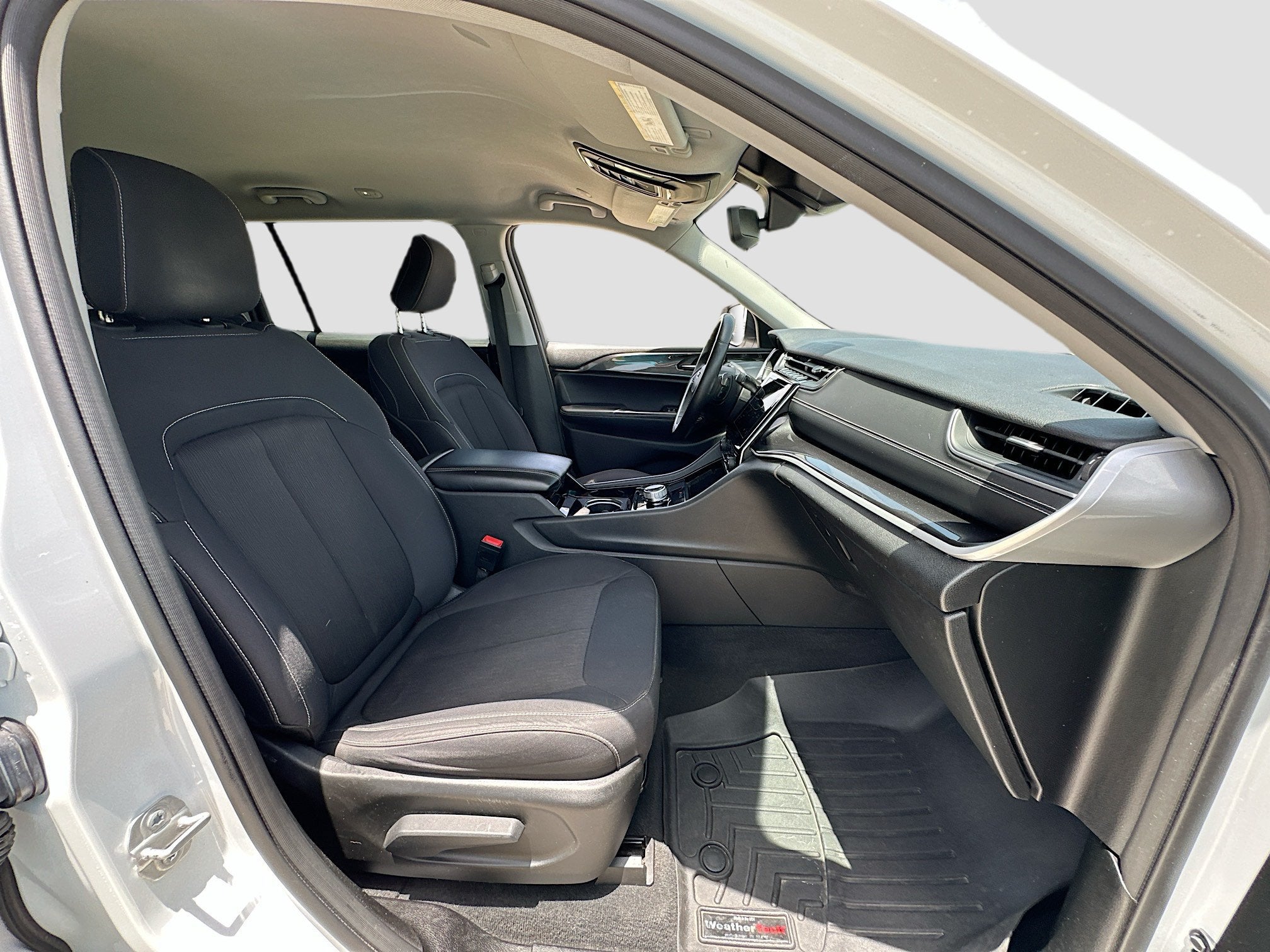 2022 Jeep Grand Cherokee L Laredo