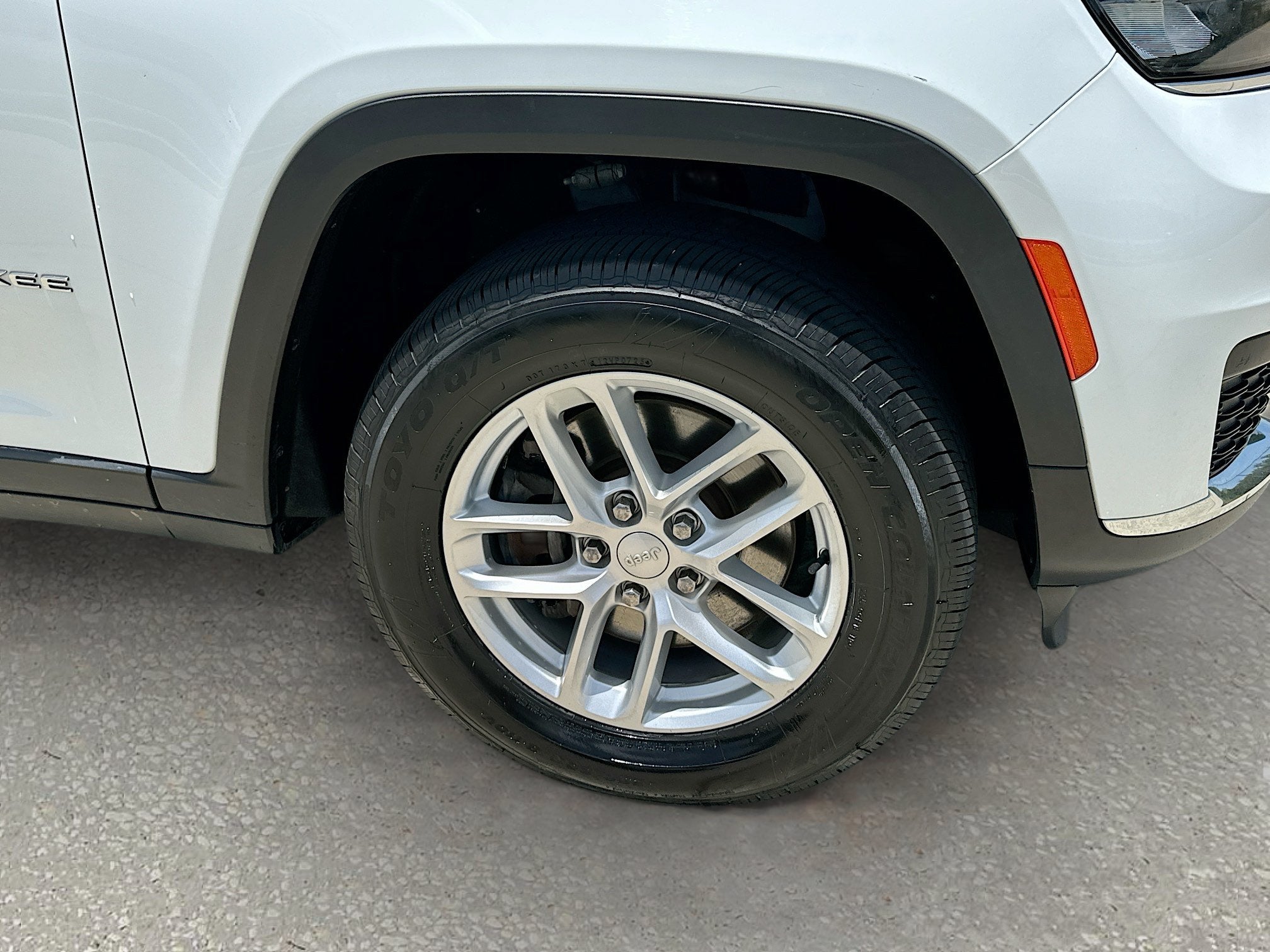 2022 Jeep Grand Cherokee L Laredo