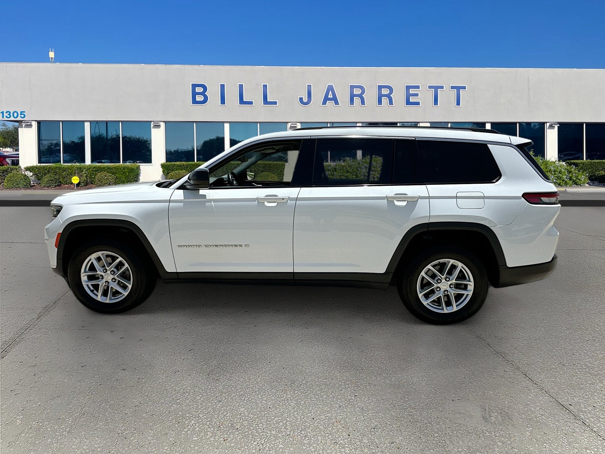 2022 Jeep Grand Cherokee L Laredo