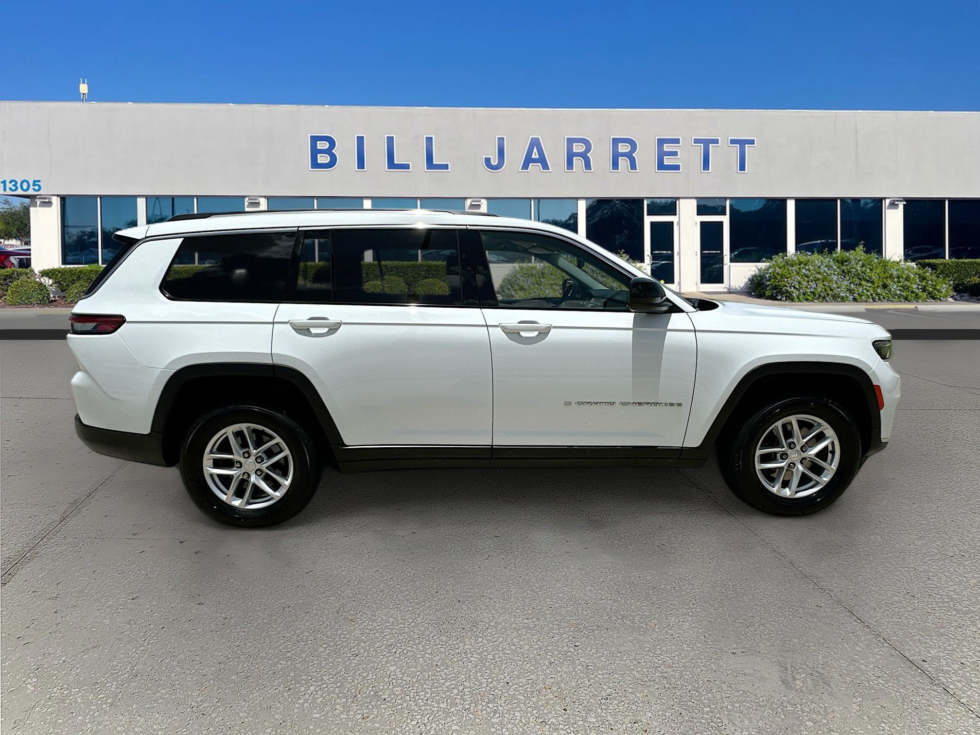 2022 Jeep Grand Cherokee L Laredo