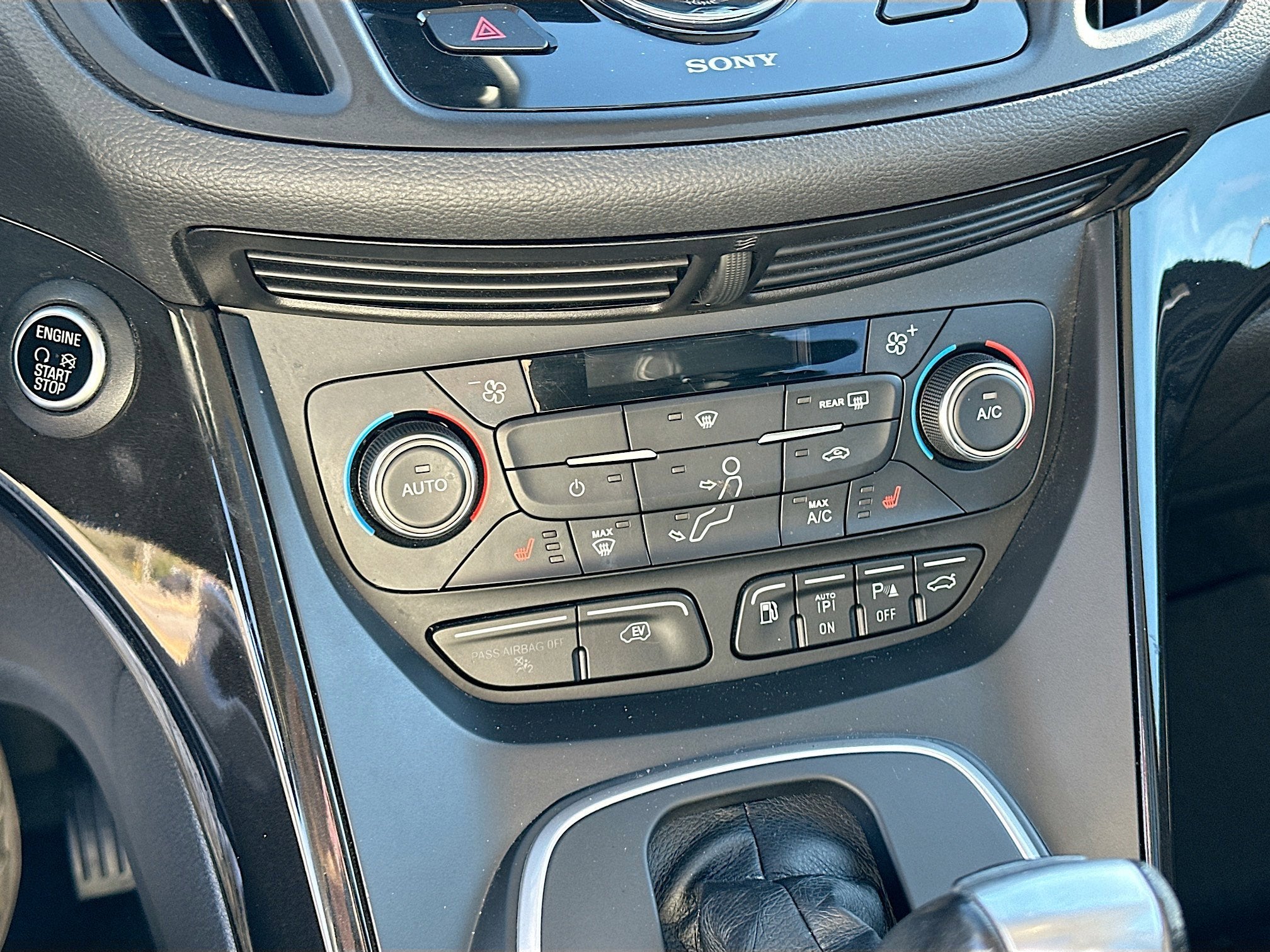 2017 Ford C-Max Energi Titanium