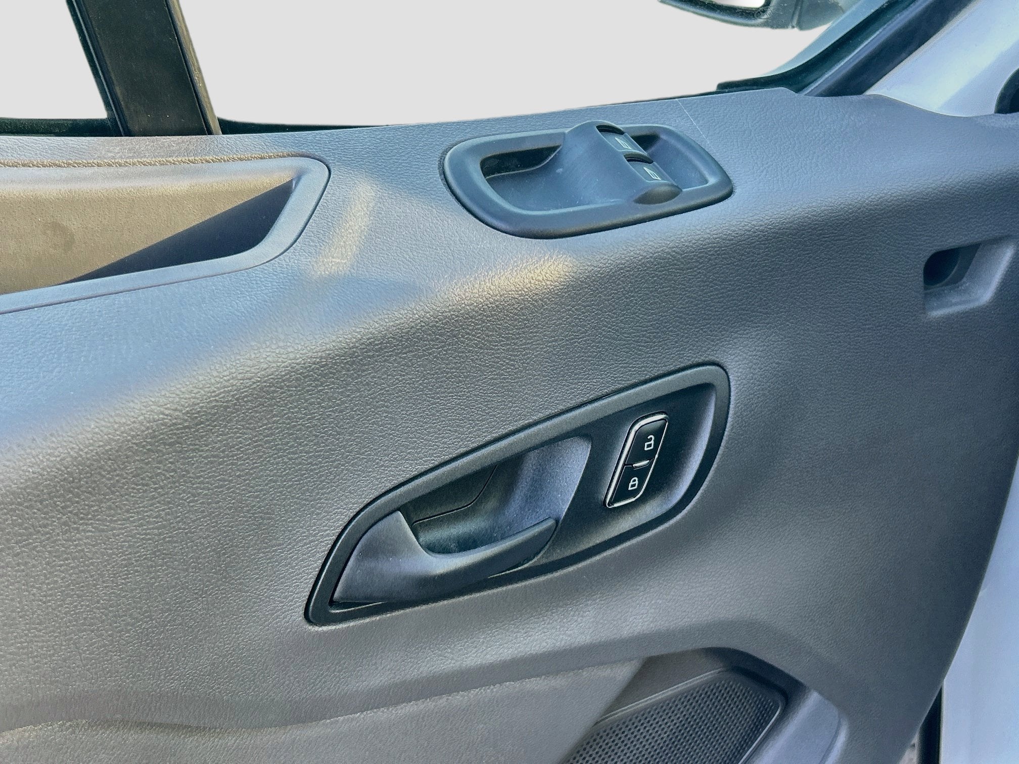 2026 Ford Transit Passenger Wagon XL