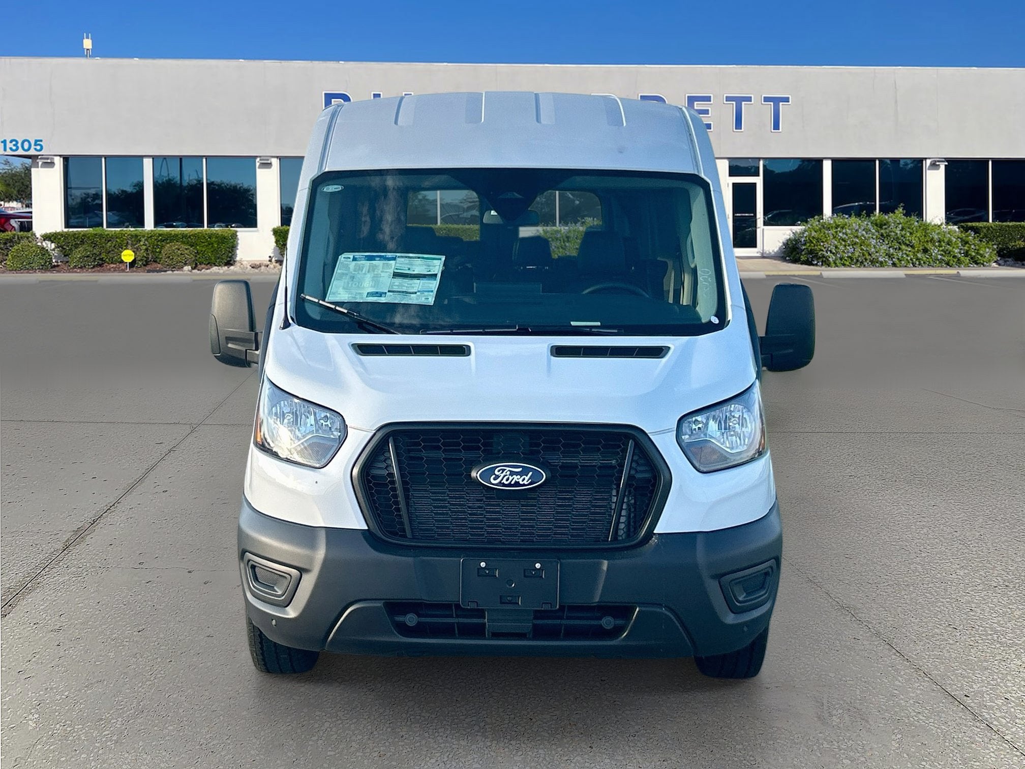 2026 Ford Transit Passenger Wagon XL