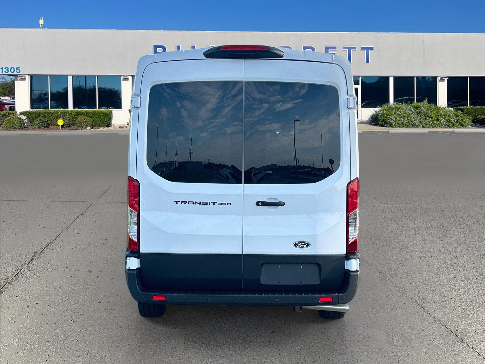 2026 Ford Transit Passenger Wagon XL