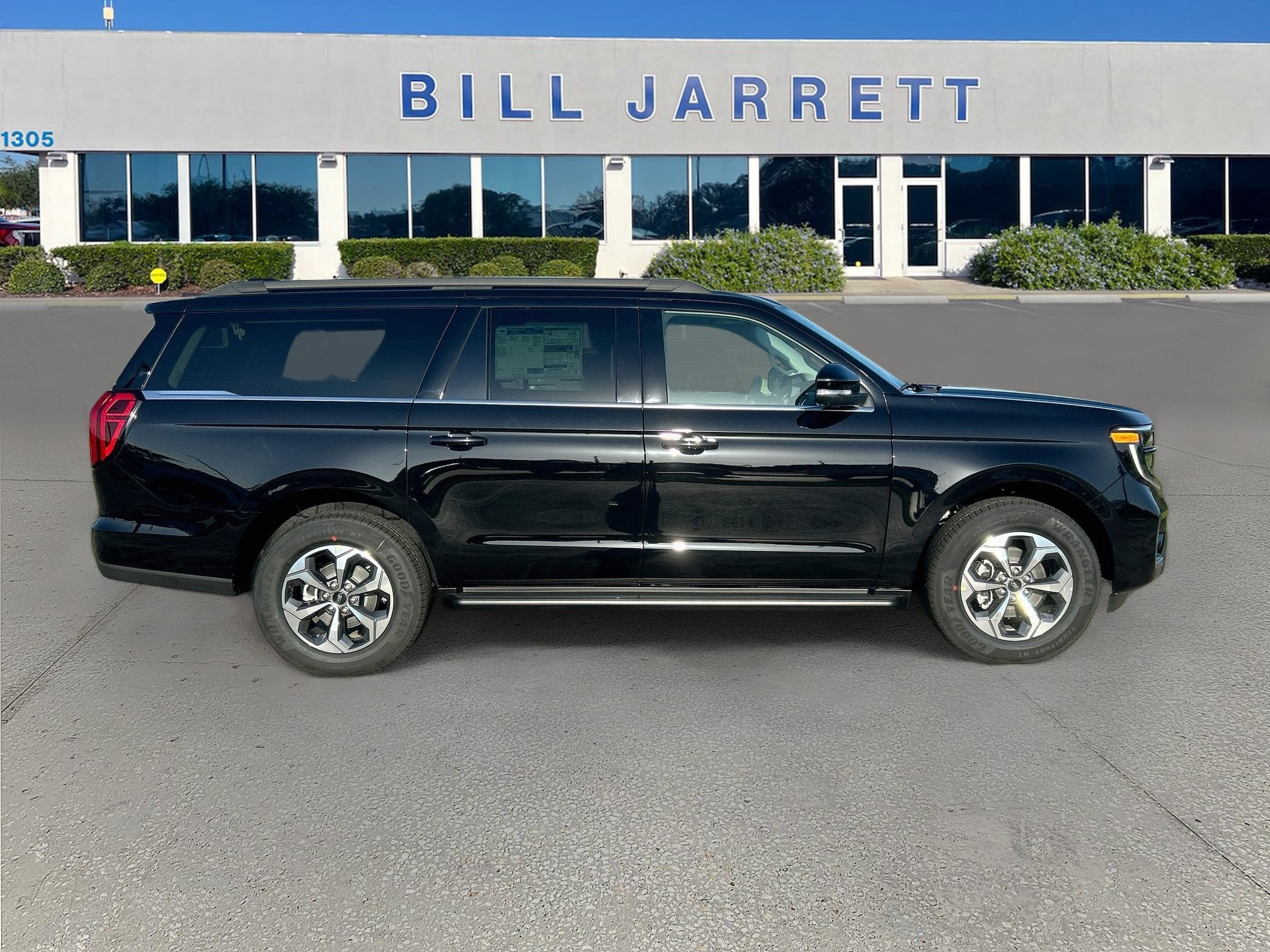 2027 Ford Expedition Max Active