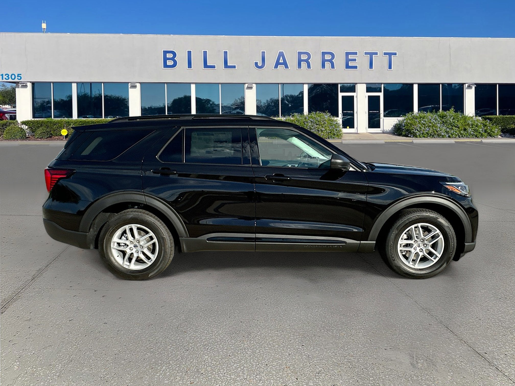 2026 Ford Explorer Active w/100A Pkg