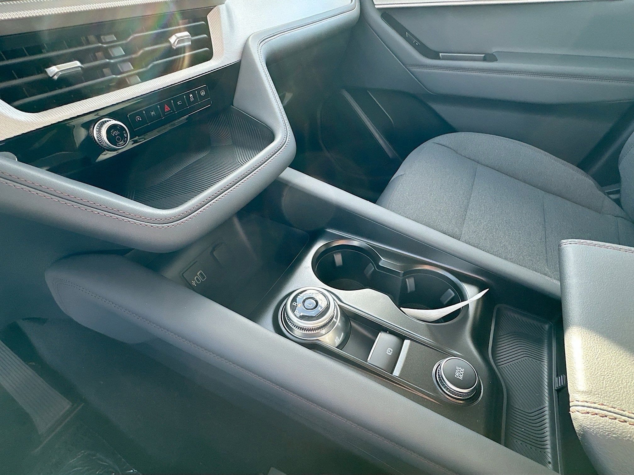 2026 Ford Explorer Active w/100A Pkg