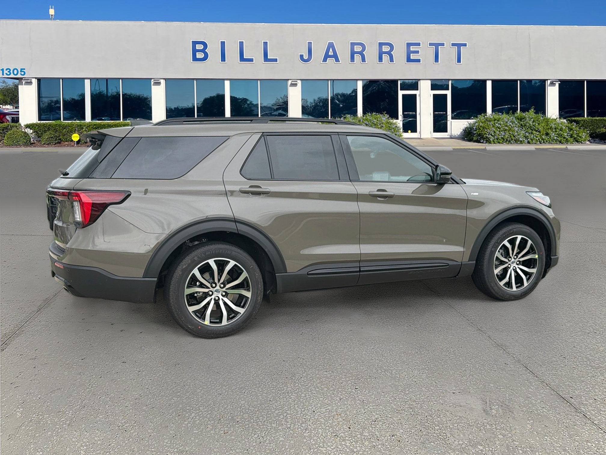 2027 Ford Explorer ST-Line