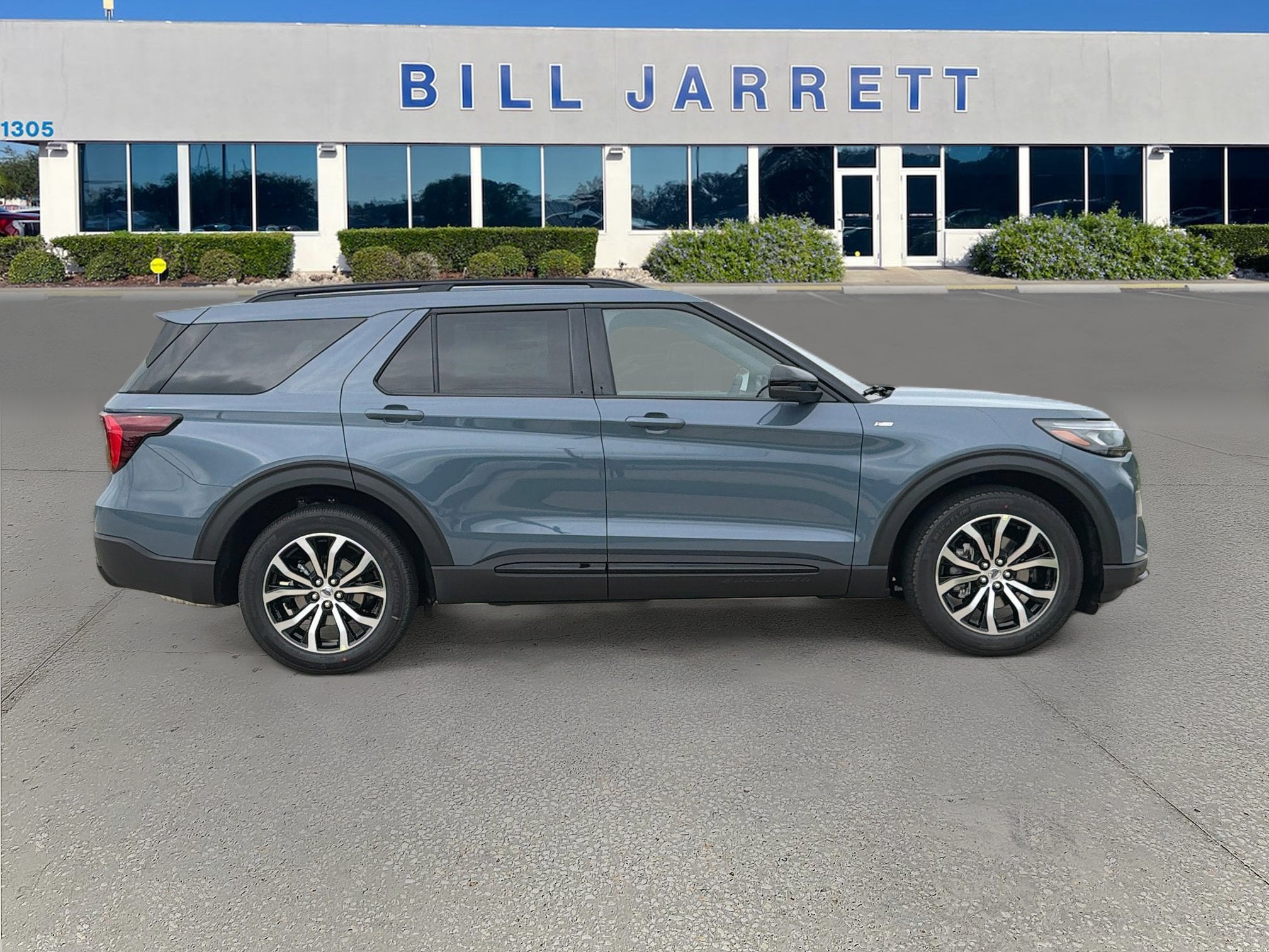 2027 Ford Explorer ST-Line