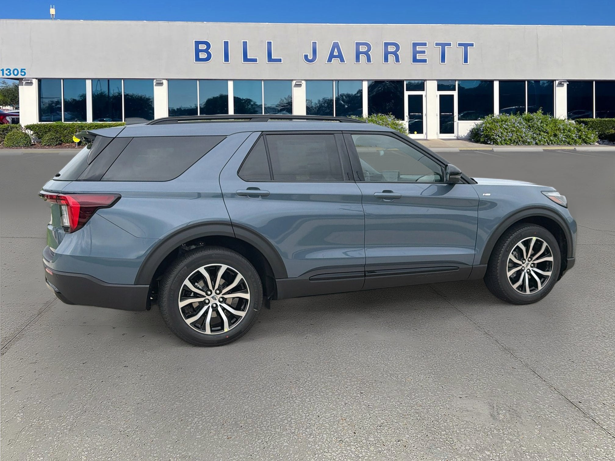 2027 Ford Explorer ST-Line