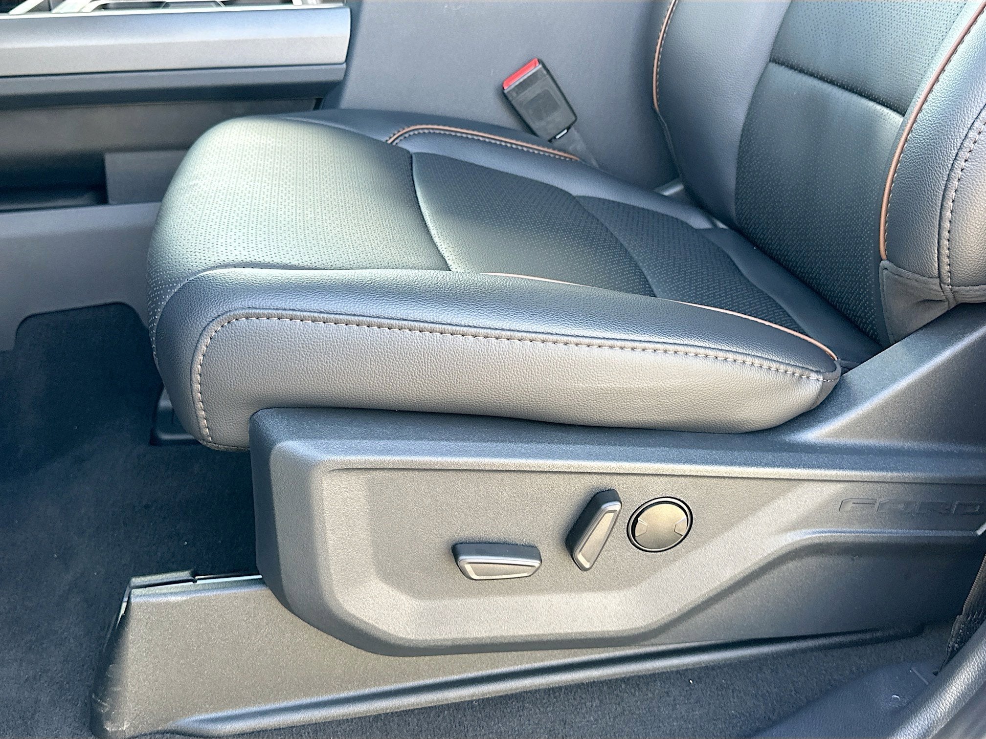 2026 Ford F-350SD F-350® Lariat®