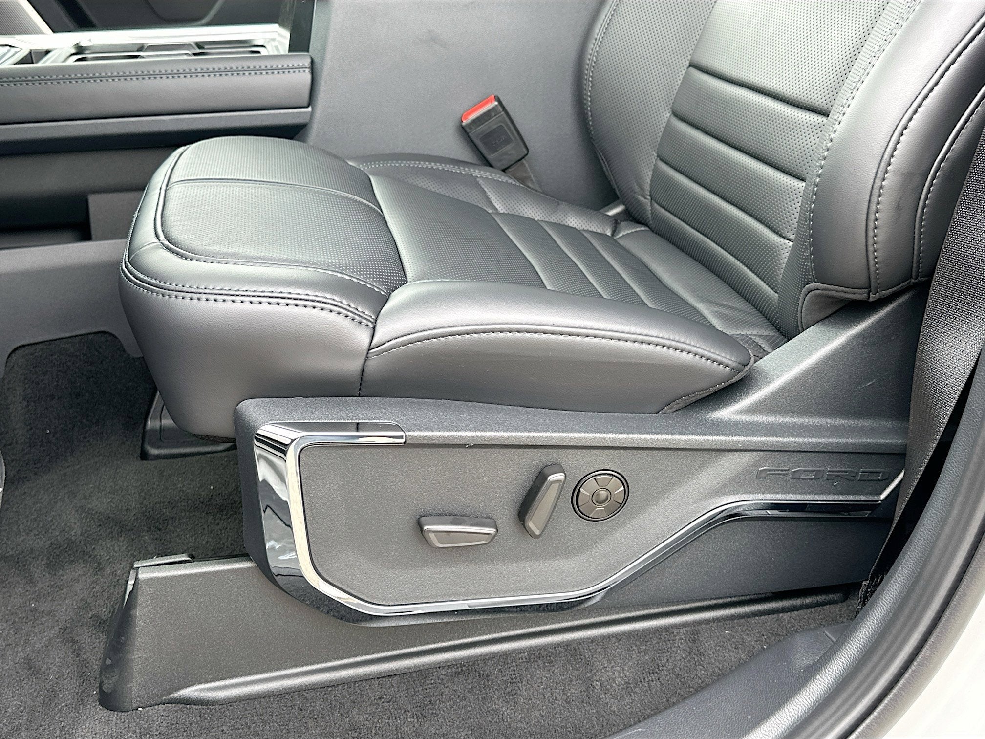 2026 Ford F-350SD F-350® Platinum®