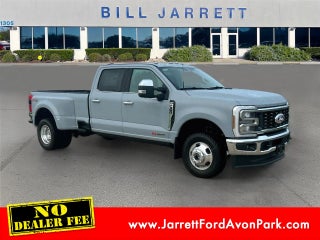 2027 Ford Super Duty F-350 DRW F-350® Lariat®