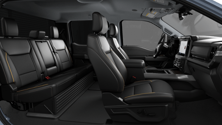 2027 Ford Super Duty F-350 DRW F-350® Lariat®