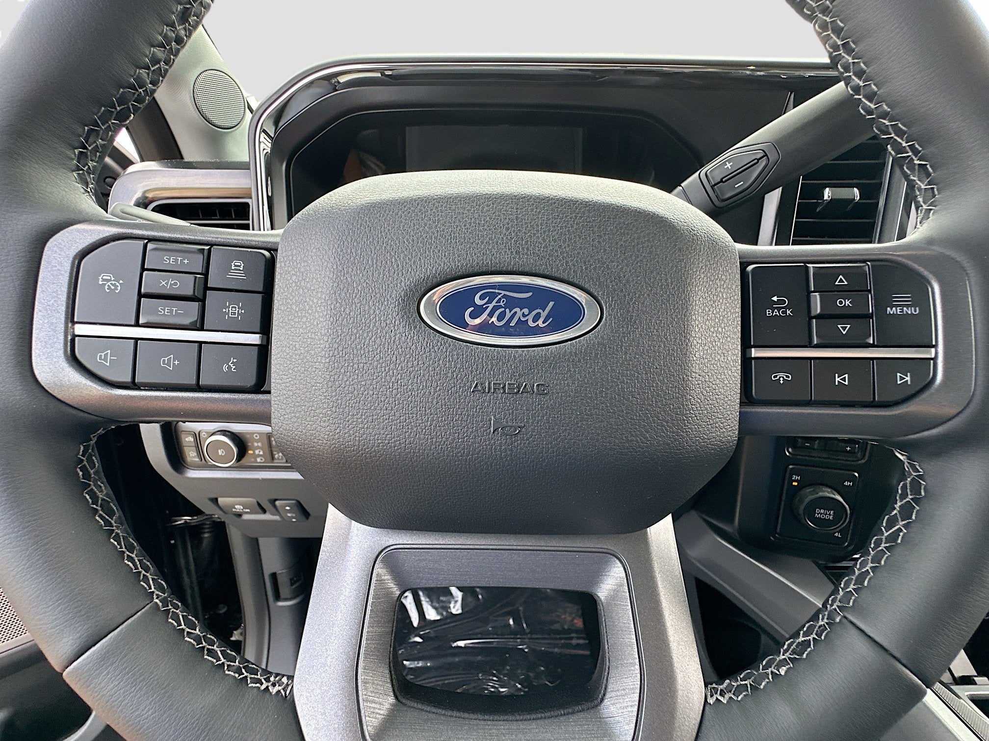 2026 Ford Super Duty F-350 DRW F-350® Lariat®
