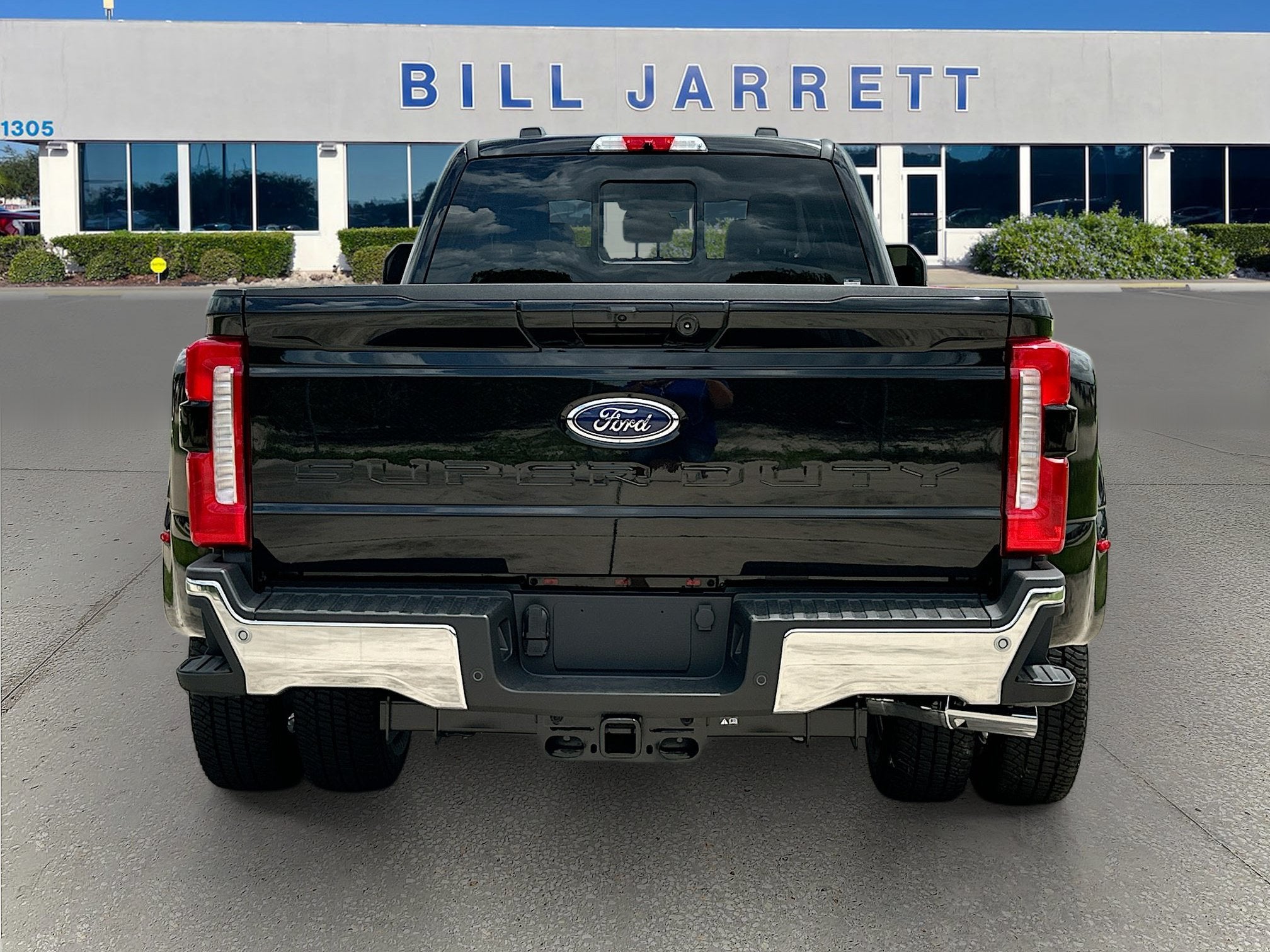 2026 Ford Super Duty F-350 DRW F-350® Lariat®