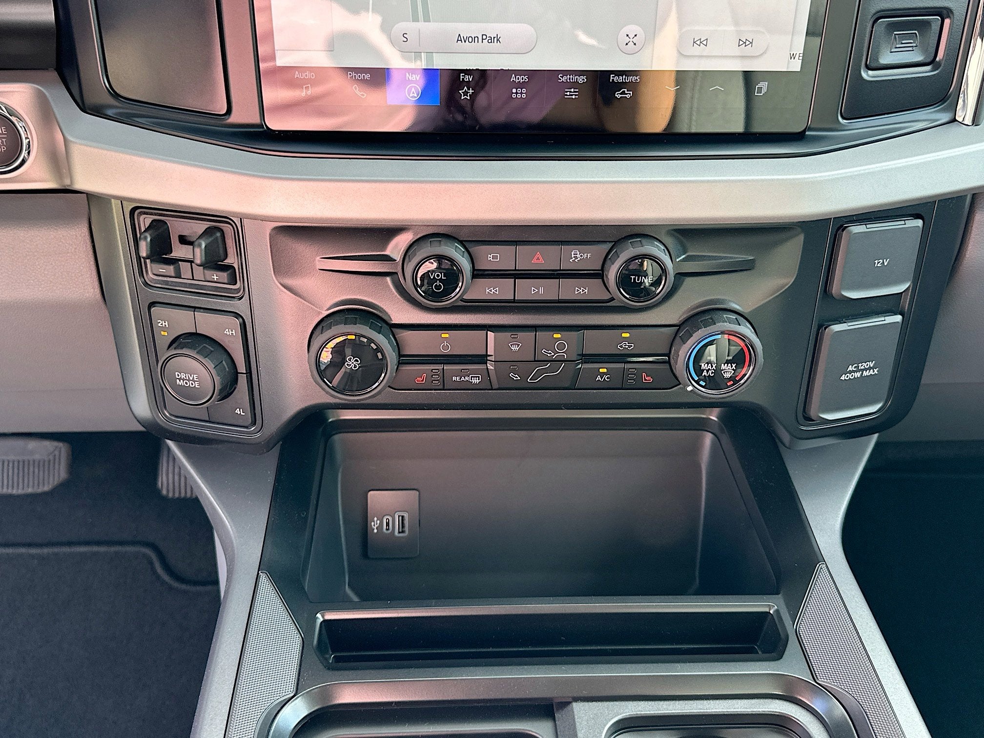 2026 Ford Super Duty F-350 DRW F-350® XLT