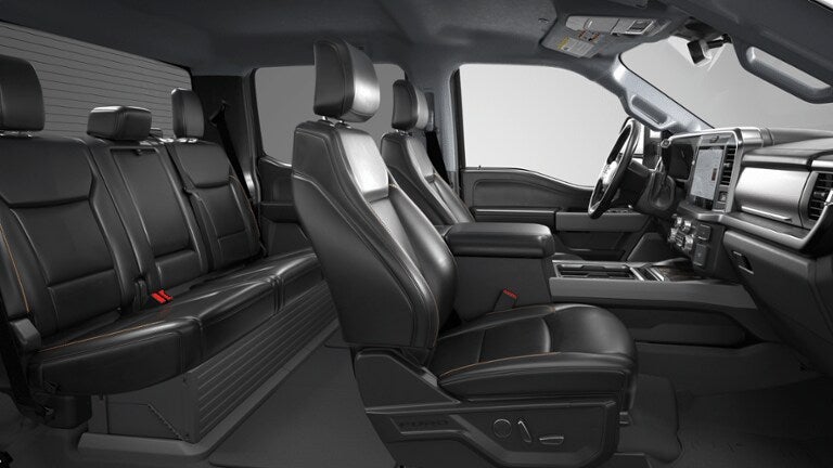 2026 Ford Super Duty F-450 DRW F-450® Lariat®