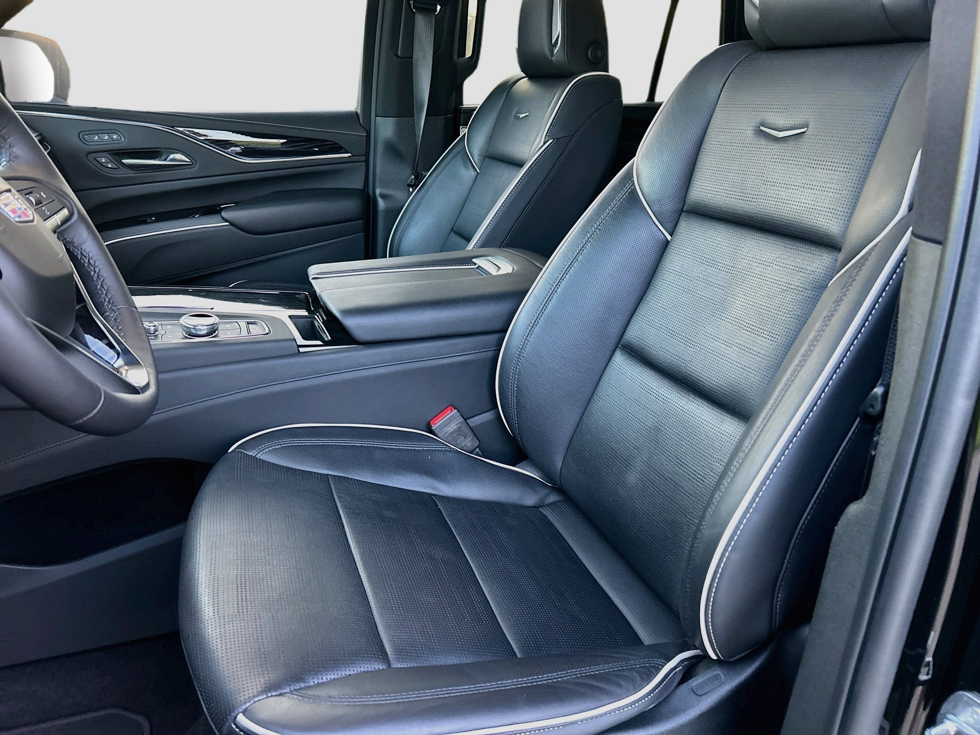 2022 Cadillac Escalade Sport