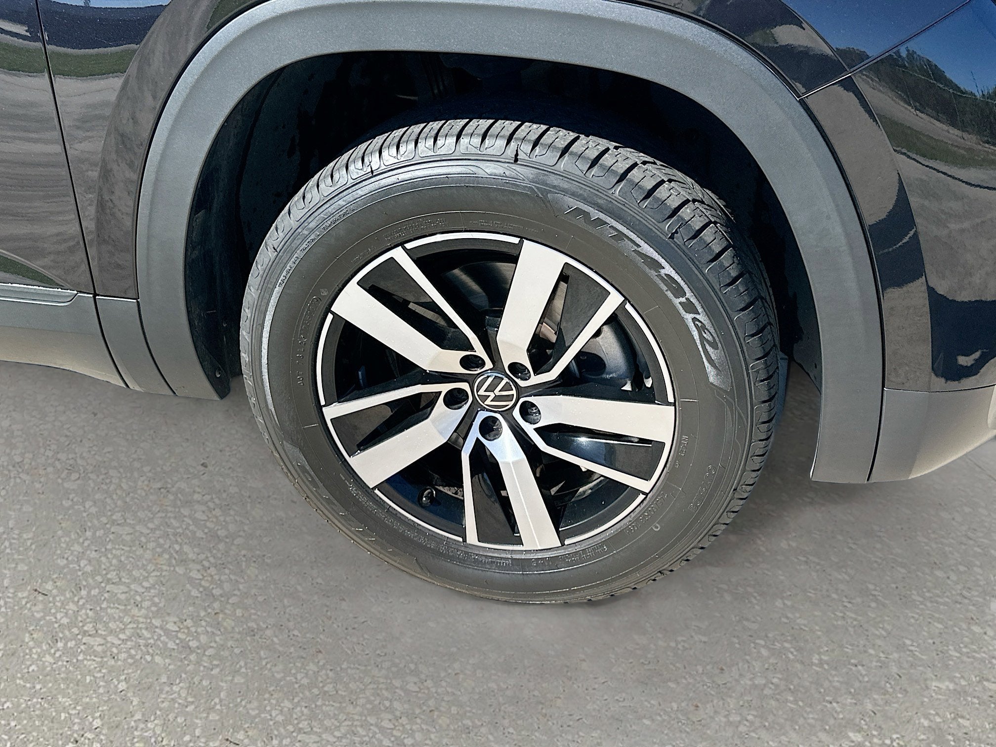 2023 Volkswagen Atlas 2.0T SE