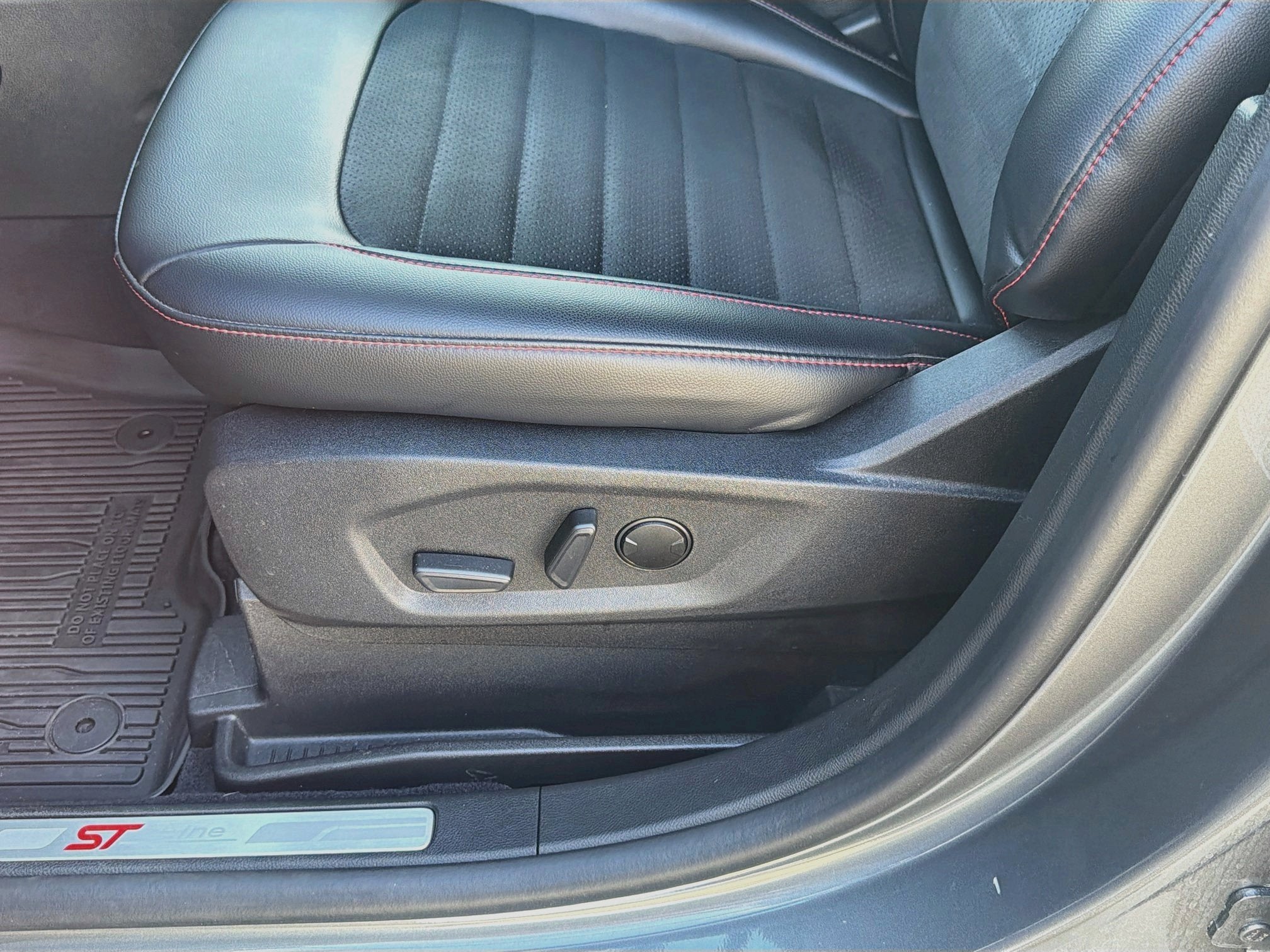 2024 Ford Edge Sport
