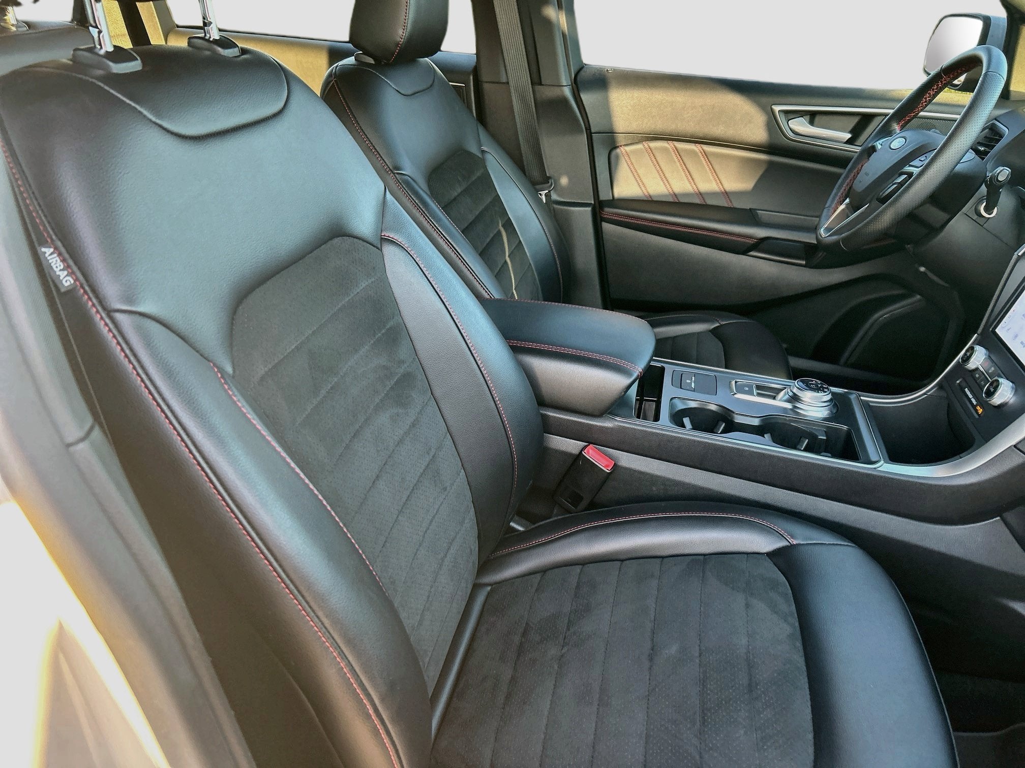 2022 Ford Edge Sport