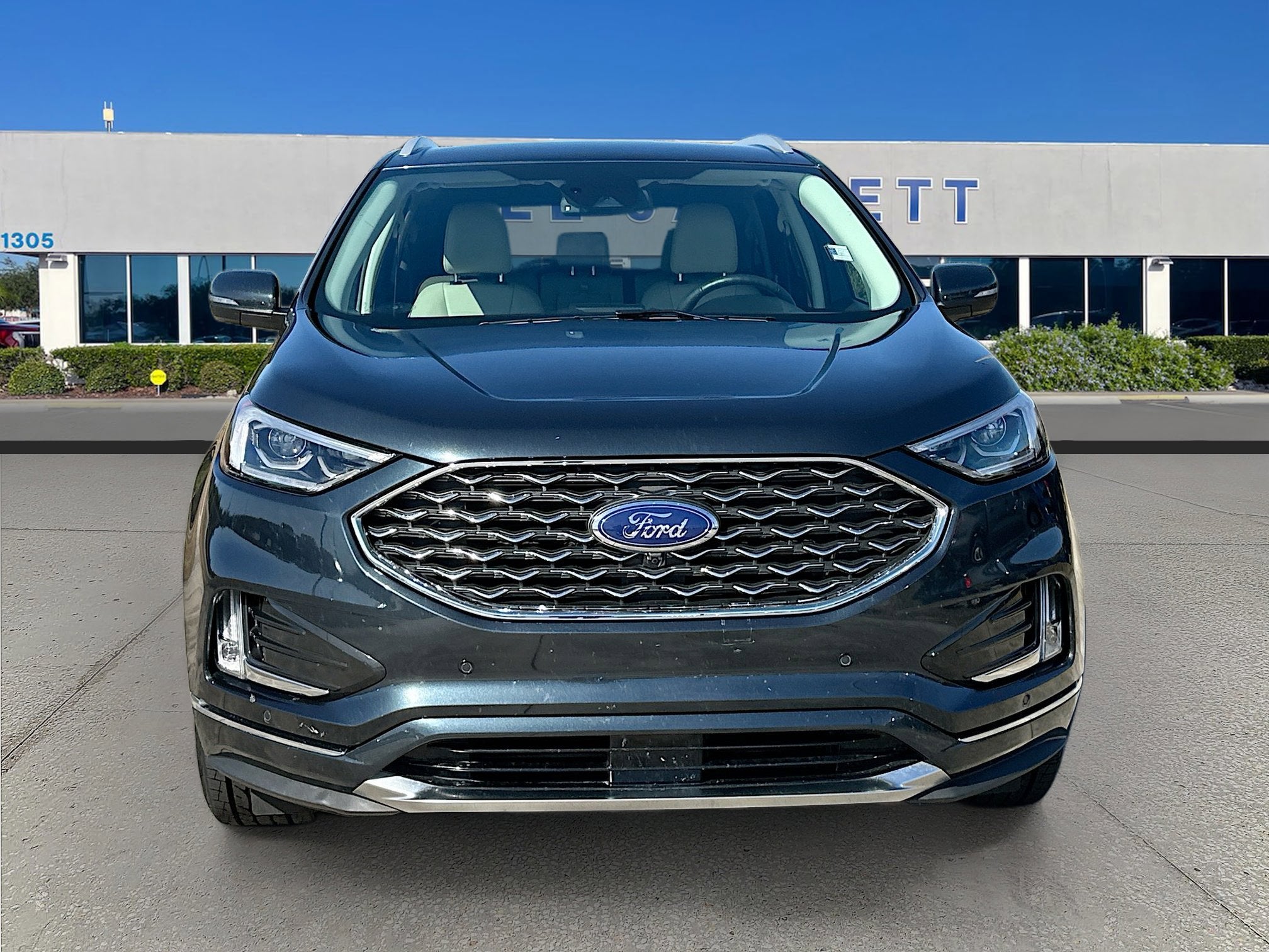 2022 Ford Edge Titanium