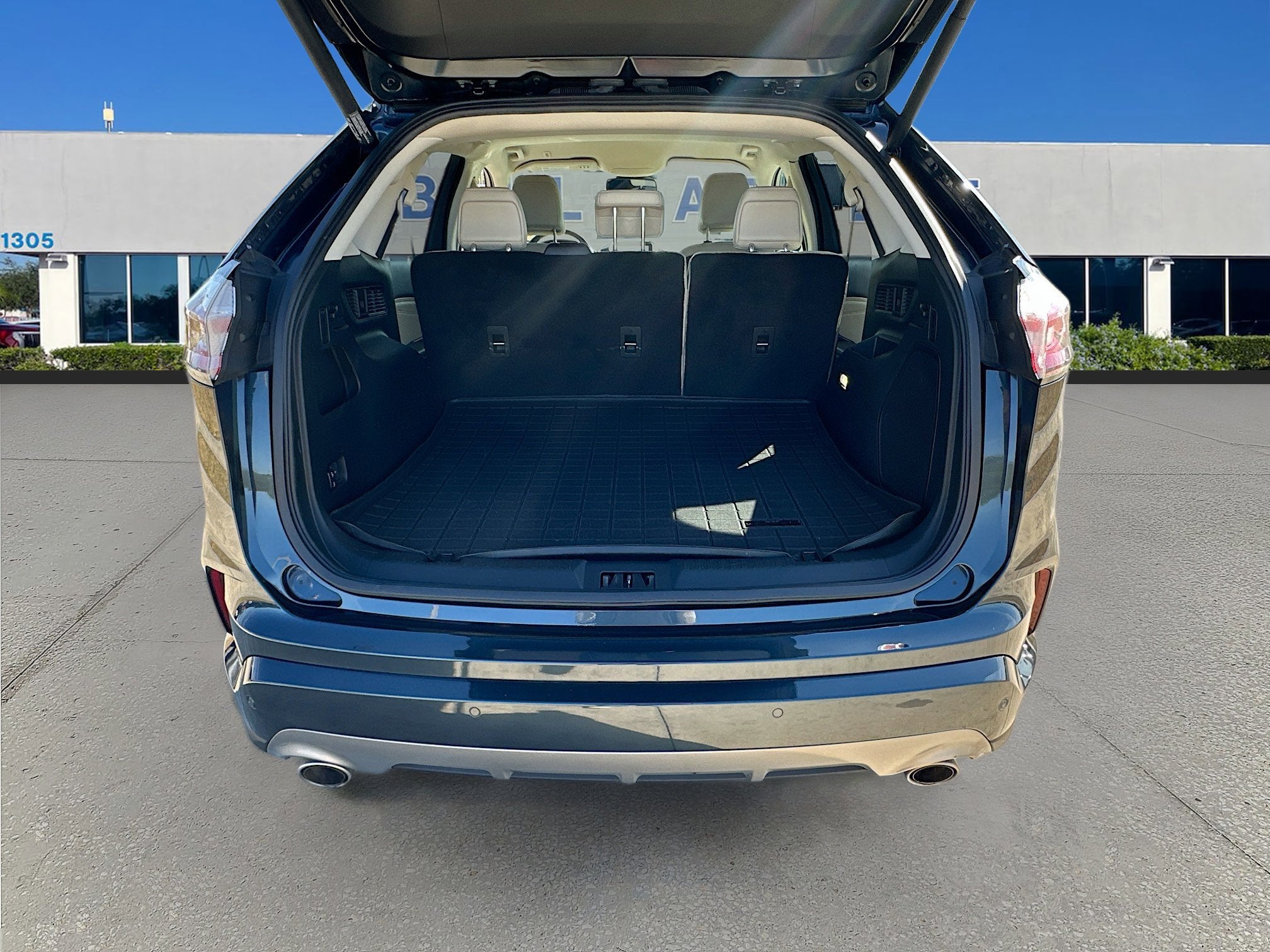 2022 Ford Edge Titanium