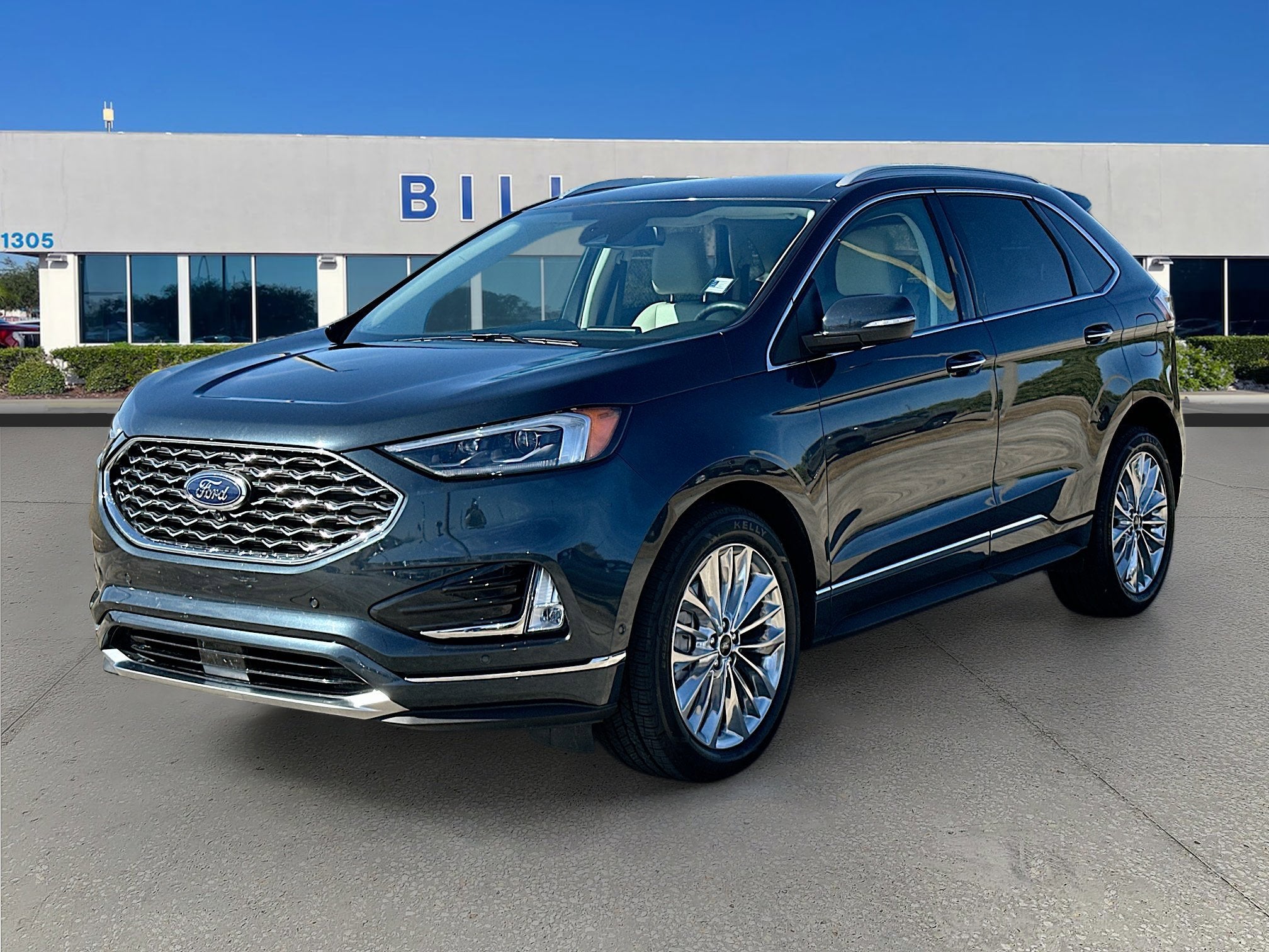 2022 Ford Edge Titanium