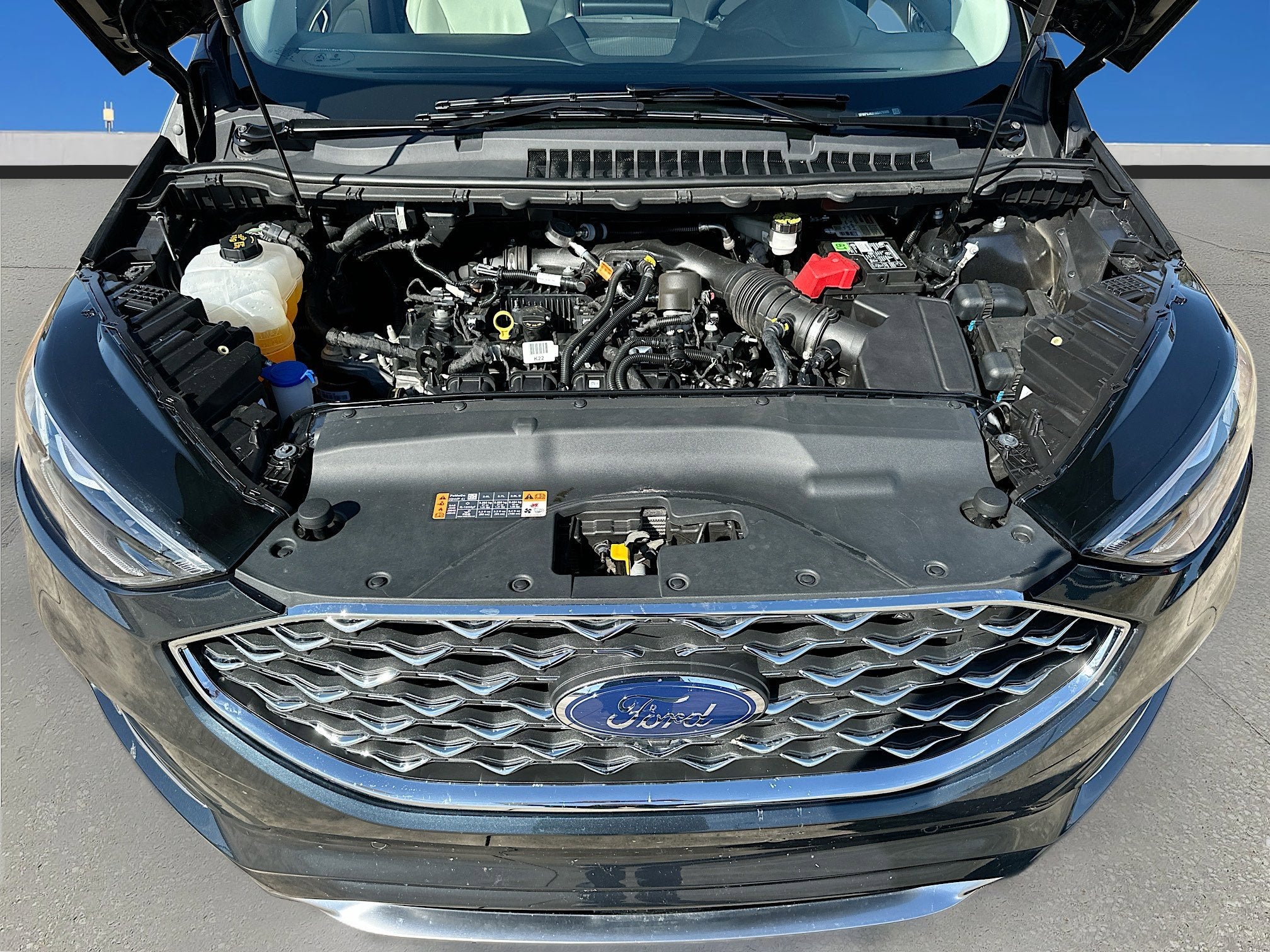 2022 Ford Edge Titanium