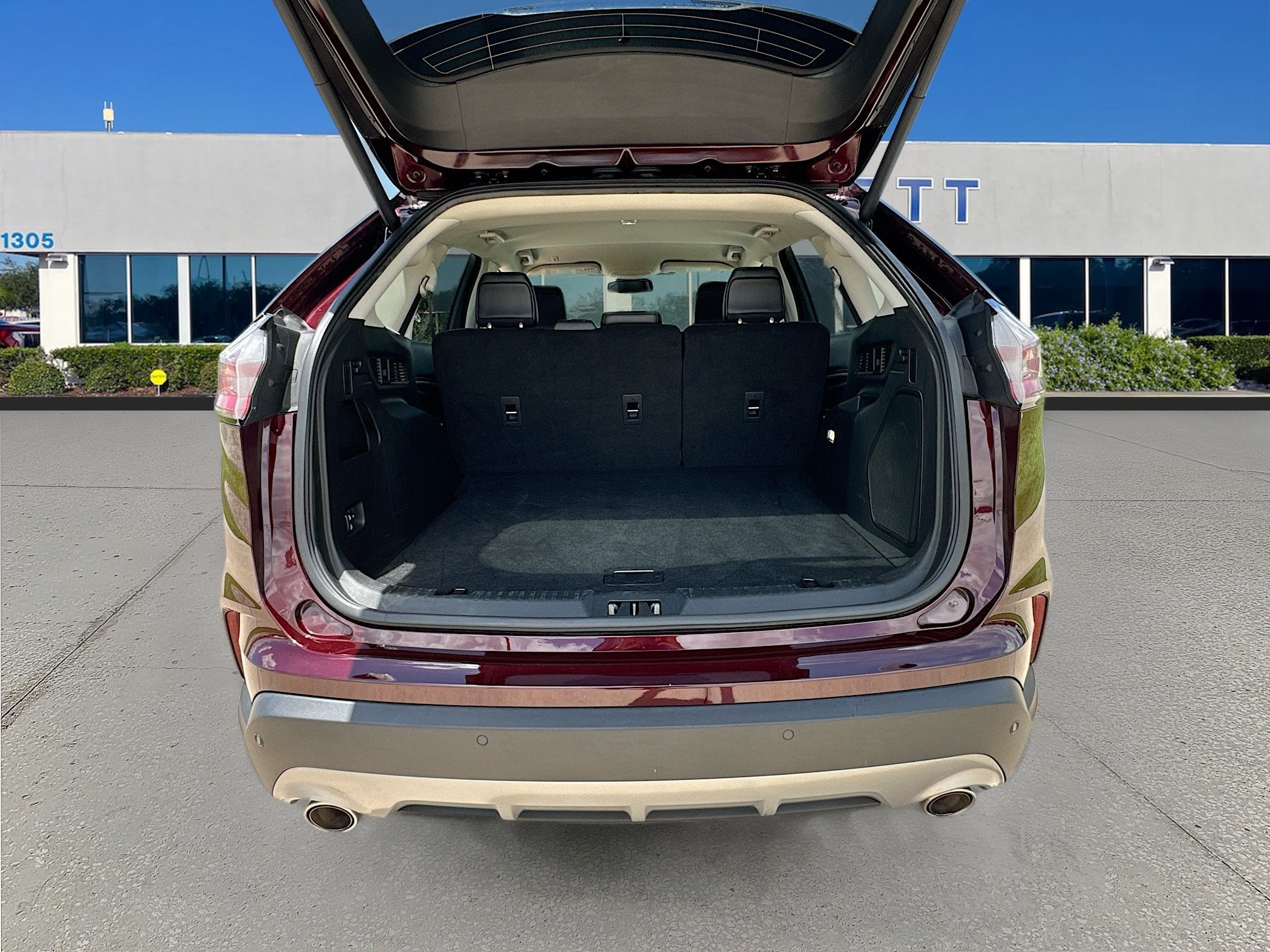 2024 Ford Edge Titanium
