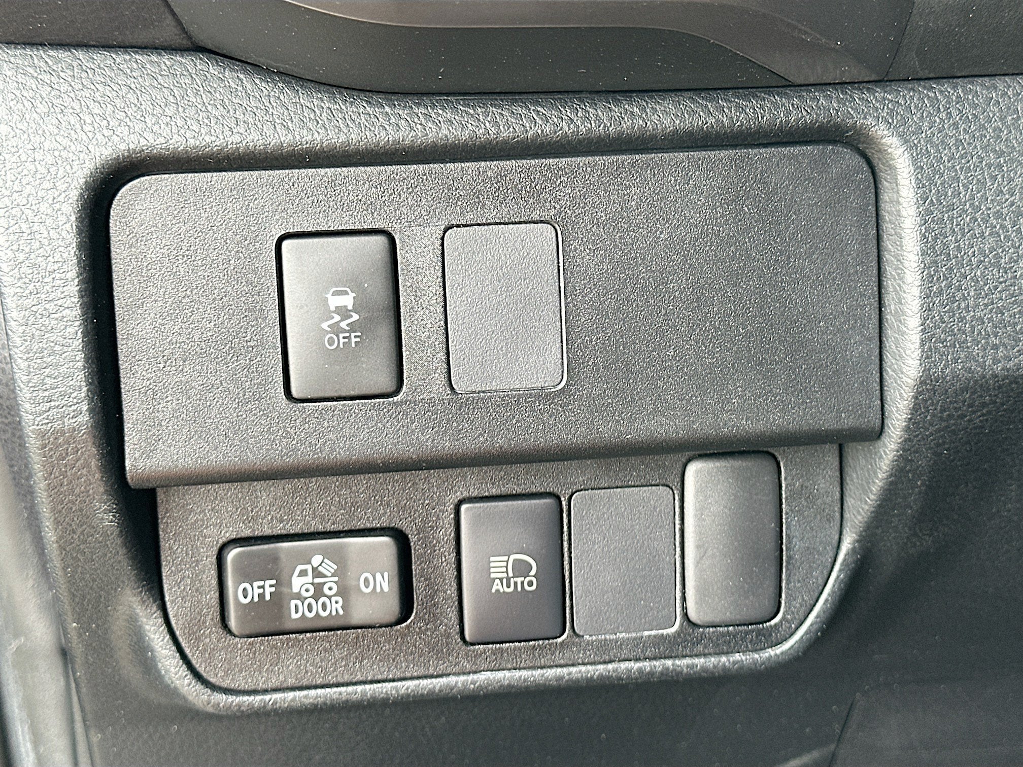 2022 Toyota Tacoma 2WD Base