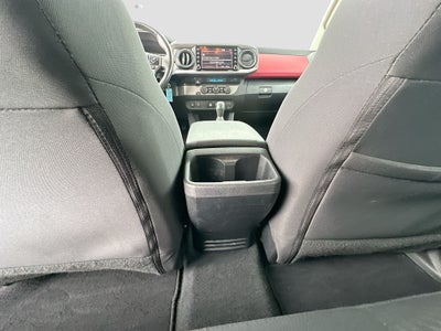 2022 Toyota Tacoma 2WD Base