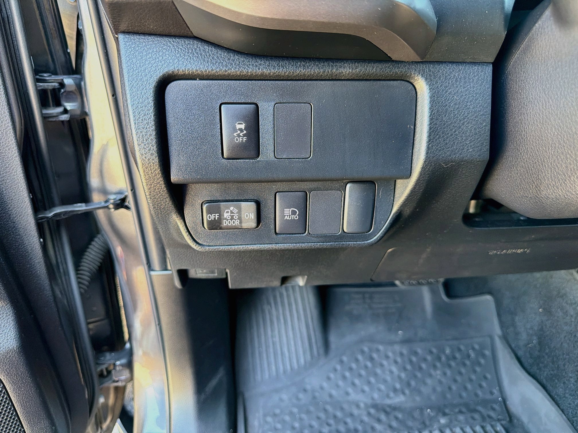 2023 Toyota Tacoma 4WD SR5