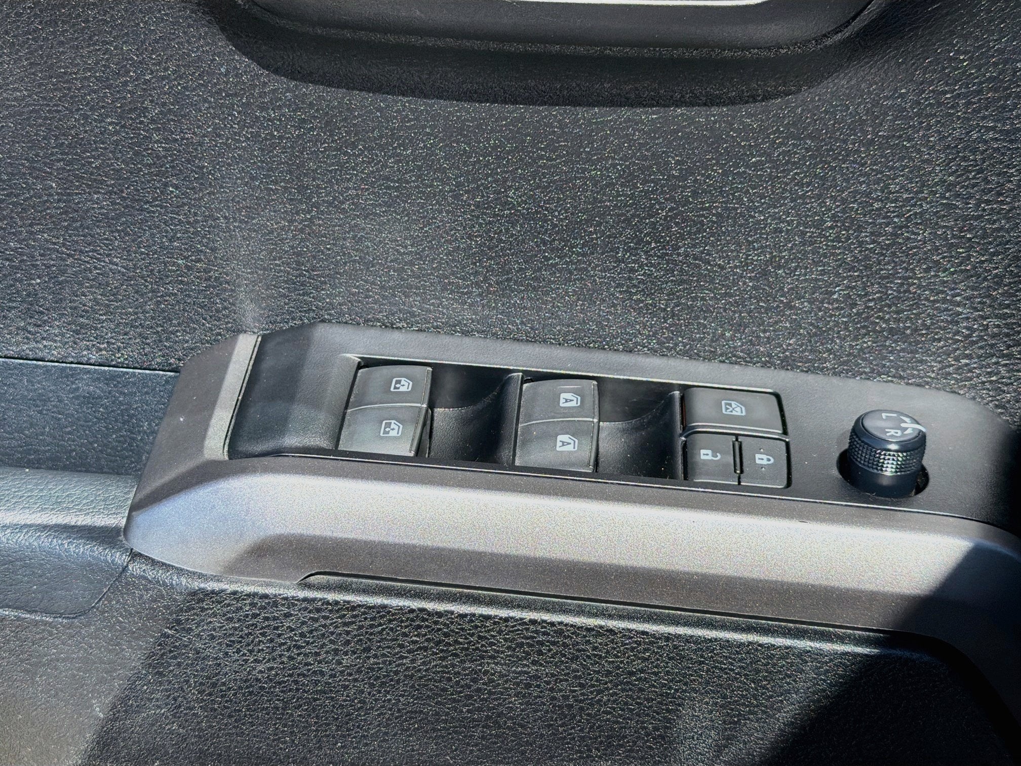 2023 Toyota Tacoma 4WD SR5