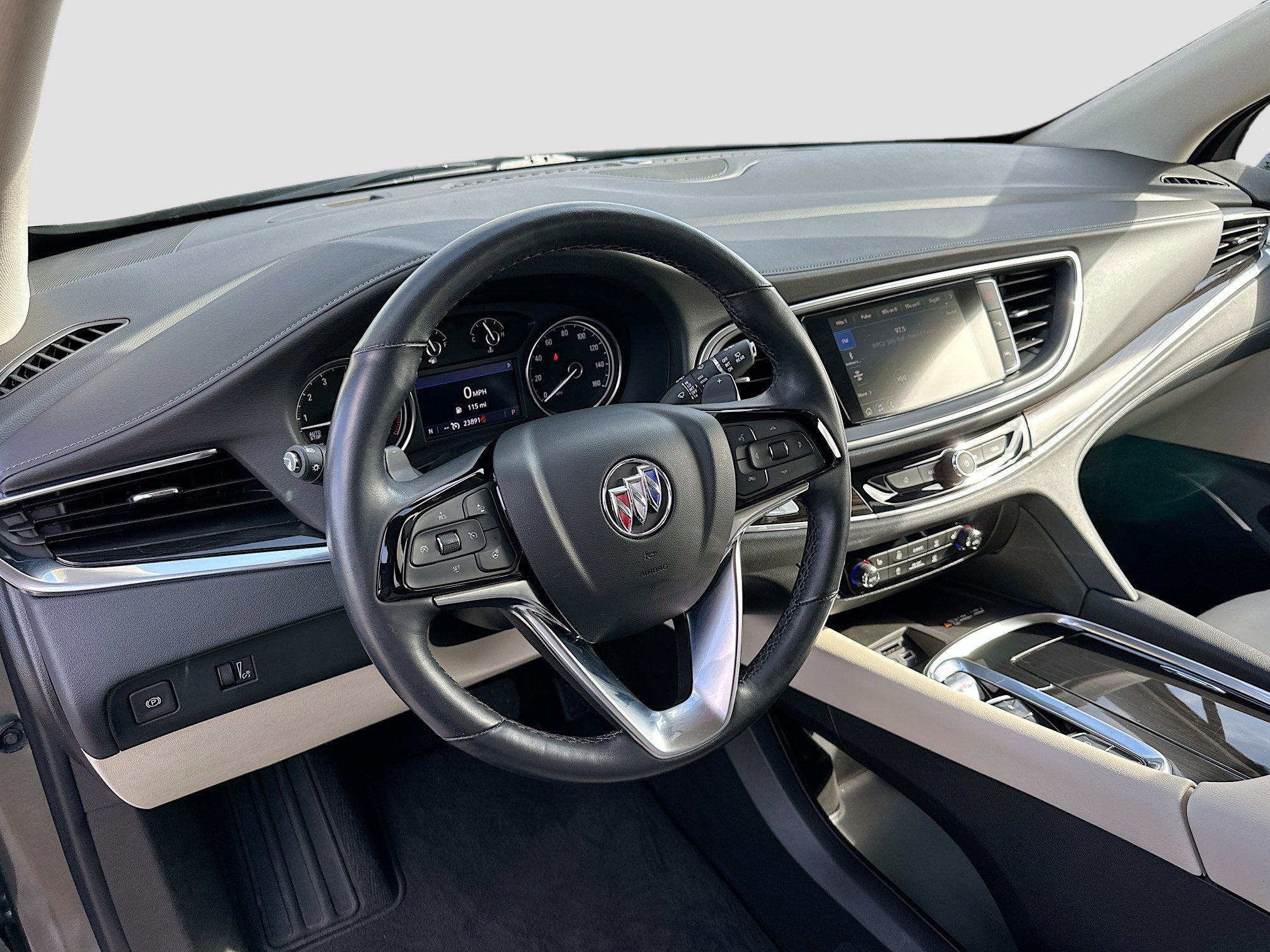 2023 Buick Enclave Essence