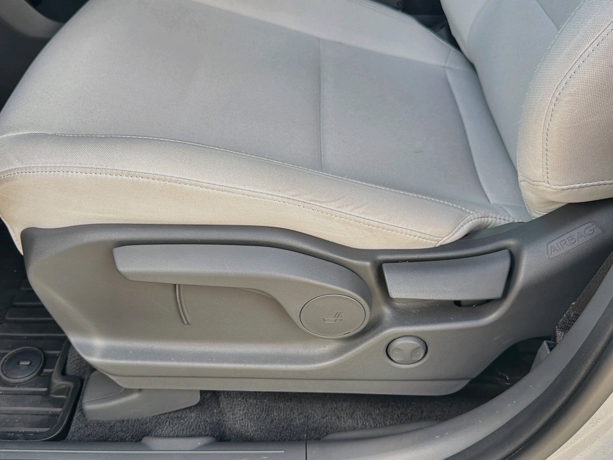 2026 Hyundai Santa Fe SE - Photo 21