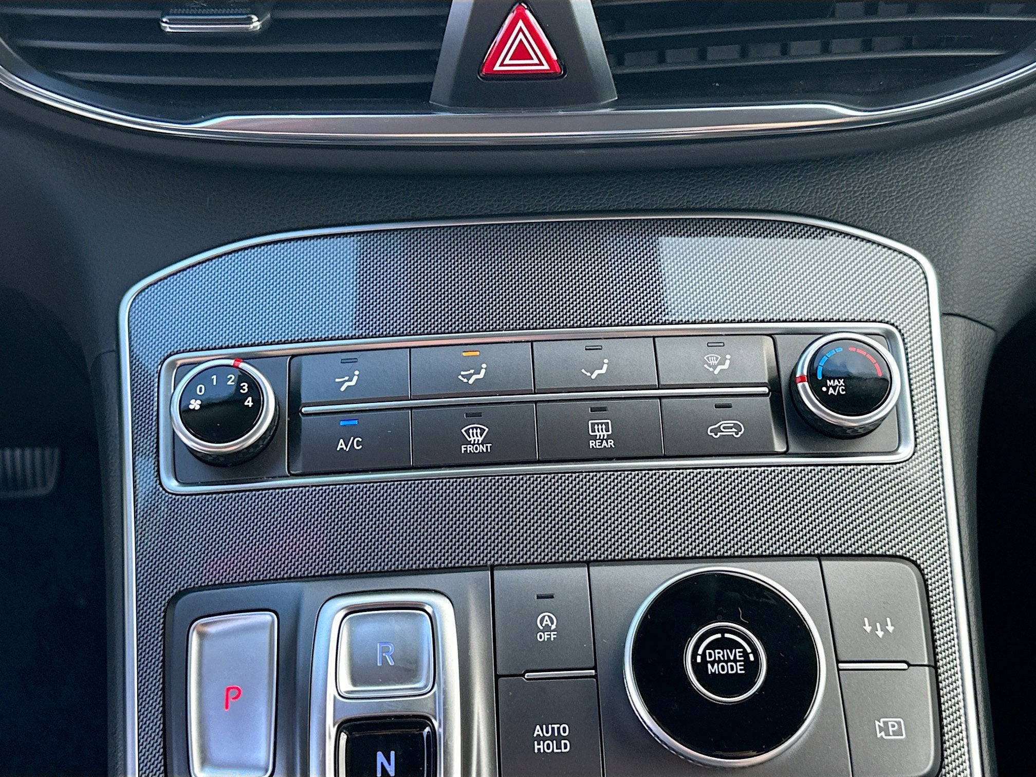 2023 Hyundai Santa Fe SE