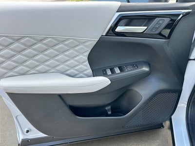 2024 Mitsubishi Outlander SEL Black Edition