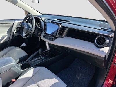 2016 Toyota RAV4 XLE