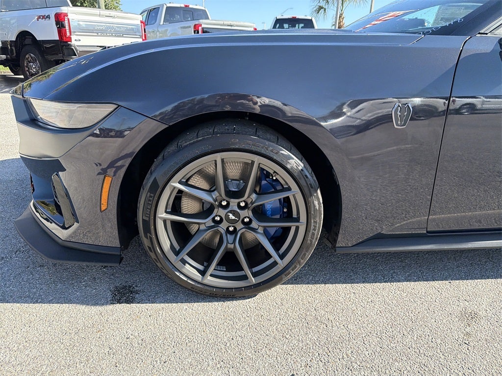 2025 Ford Mustang Dark Horse