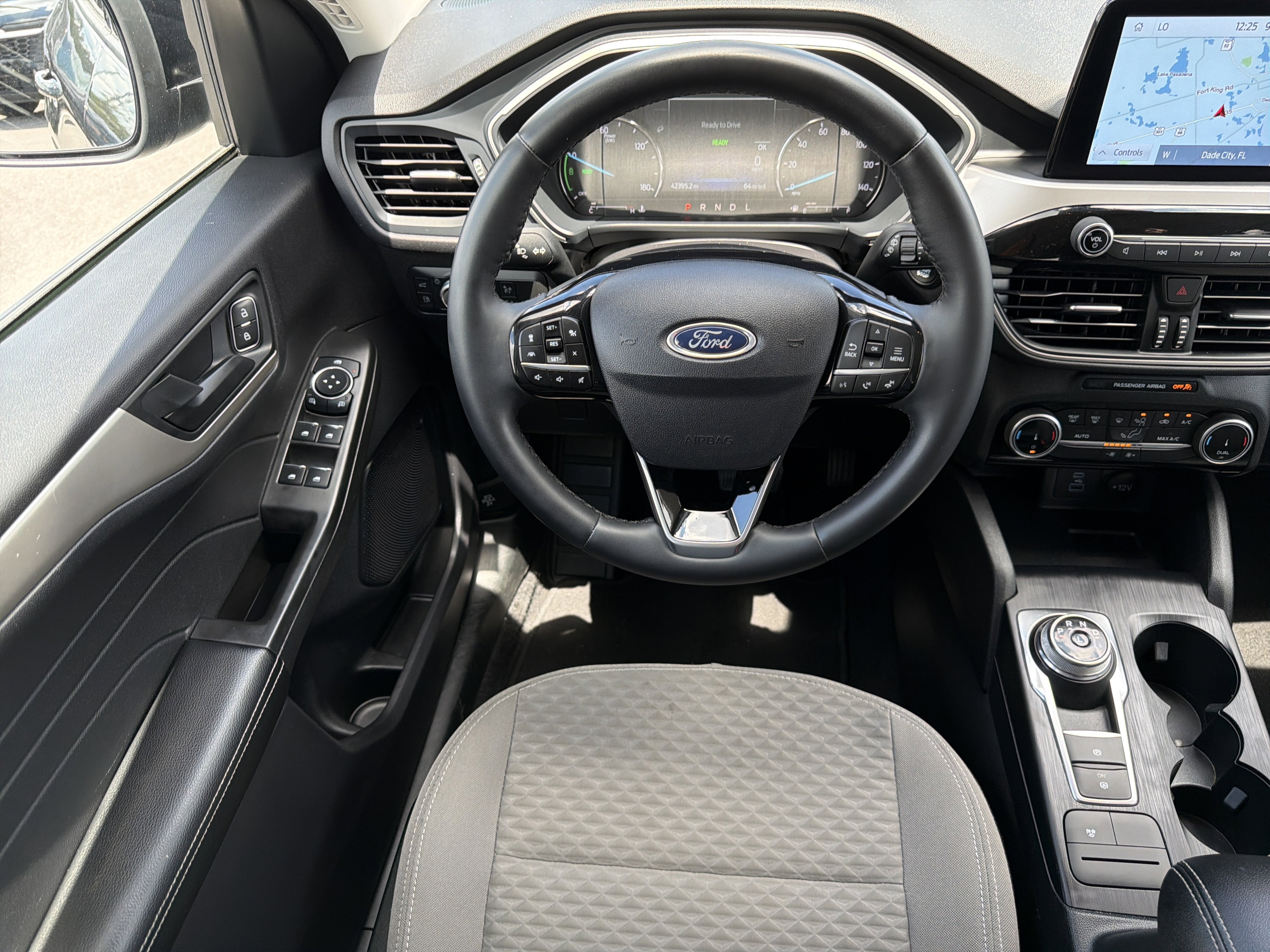 2022 Ford Escape Hybrid SE