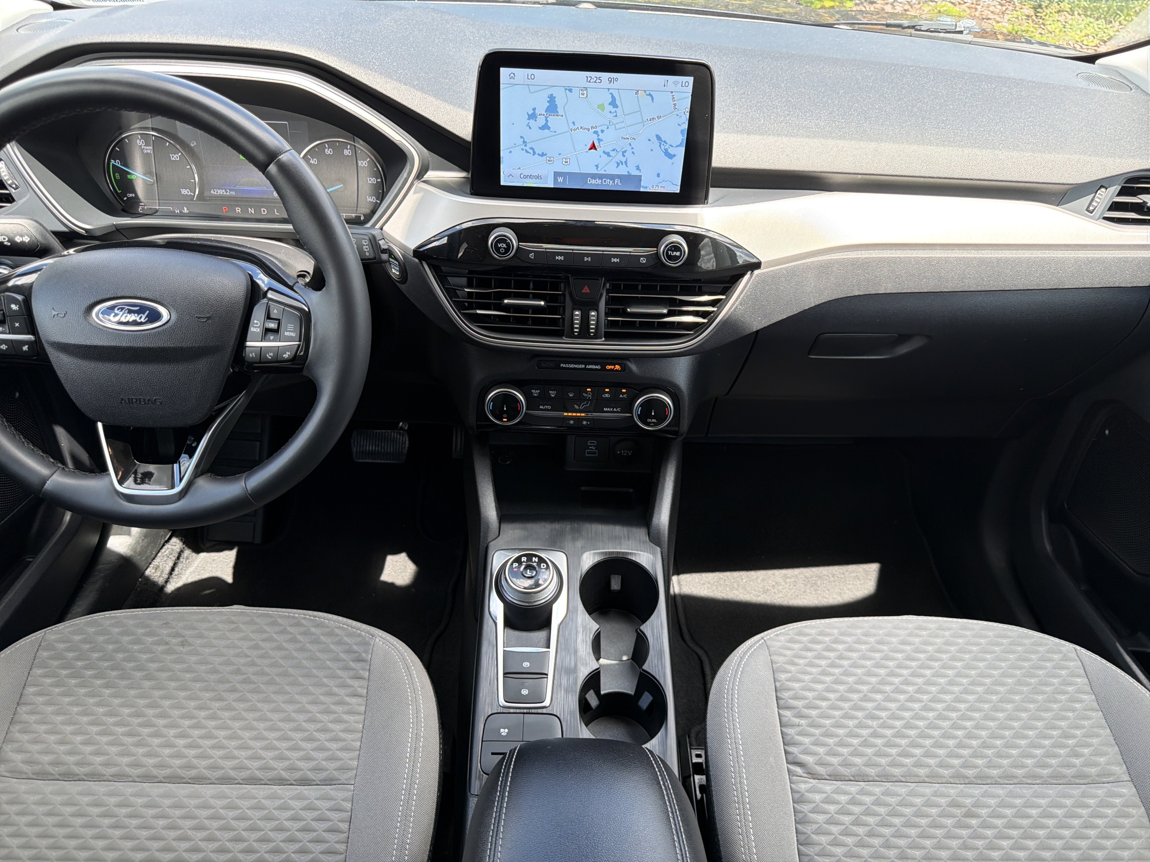 2022 Ford Escape Hybrid SE