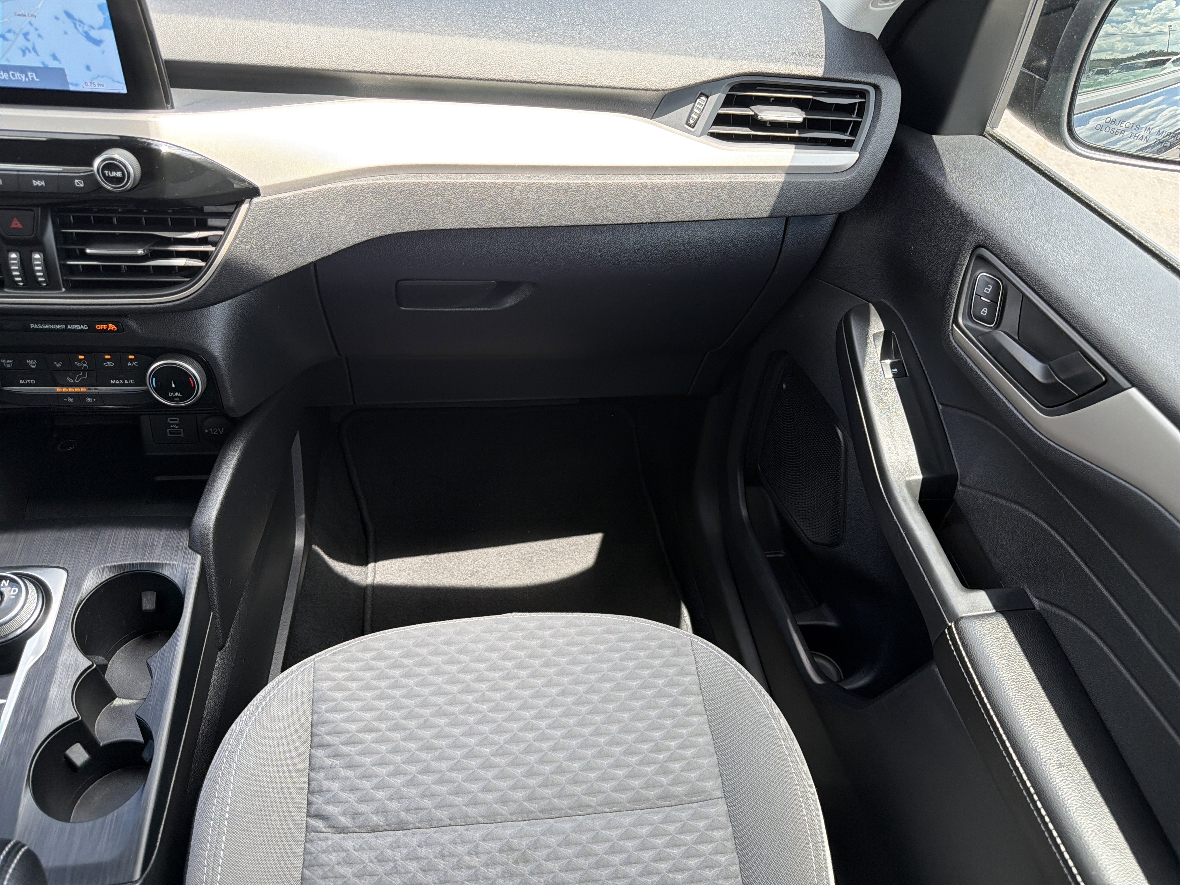 2022 Ford Escape Hybrid SE