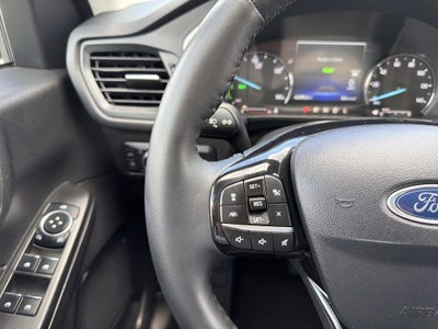 2022 Ford Escape Hybrid SE