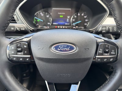 2022 Ford Escape Hybrid SE