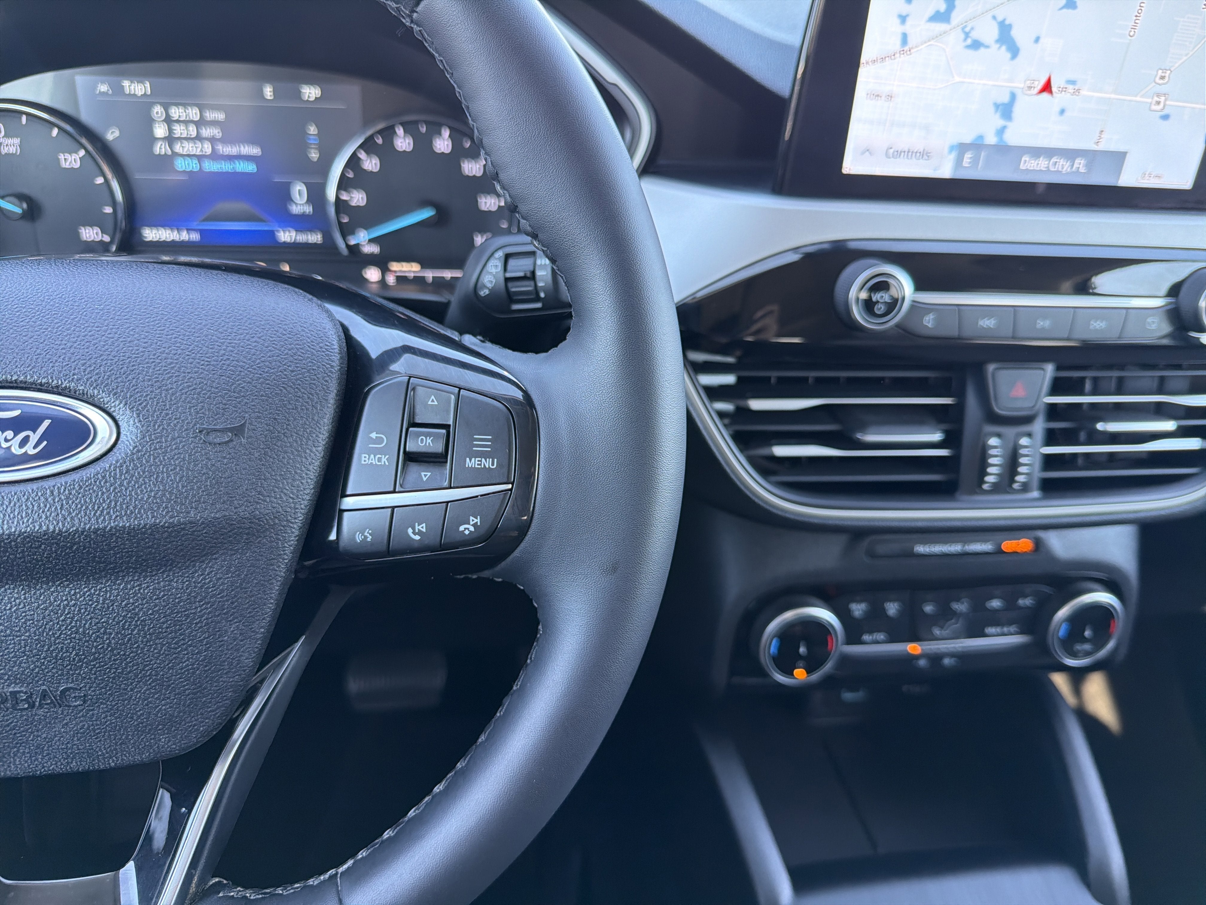 2022 Ford Escape SE Hybrid